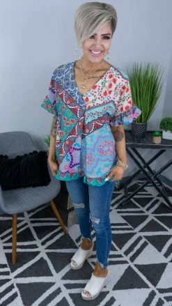 Umgee Hold Their Gaze Top TOPS & TUNICS