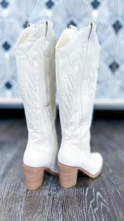 MIA SHOES Ivory Dakota Boots