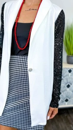 The ZigZag Stripe OUTERWEAR Ivory Made For The Stage Blazer