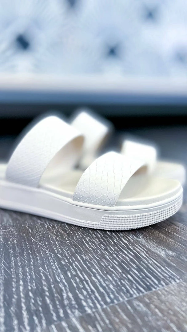 MIA Ivory Saige Platform Sandals