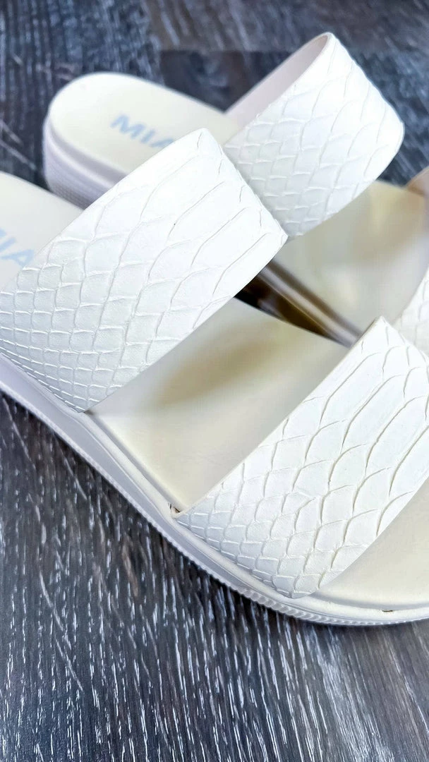 MIA Ivory Saige Platform Sandals