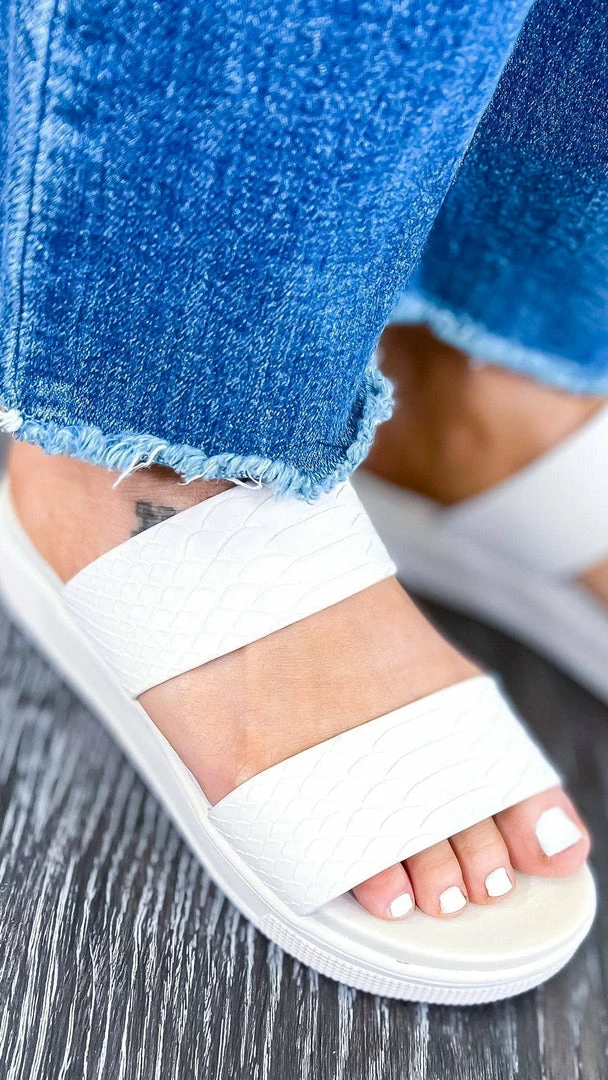 MIA Ivory Saige Platform Sandals