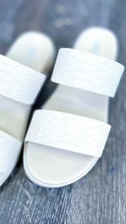 MIA Ivory Saige Platform Sandals