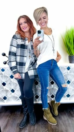 The ZigZag Stripe Ivory Slub Boyfriend Tee