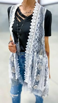 Origami OUTERWEAR Ivory Sway With You Vest