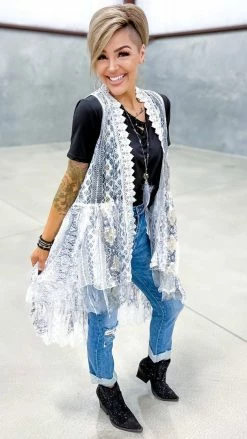 Origami OUTERWEAR Ivory Sway With You Vest