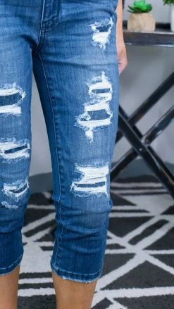 Judy Blue 82271 Capri Jeans BOTTOMS