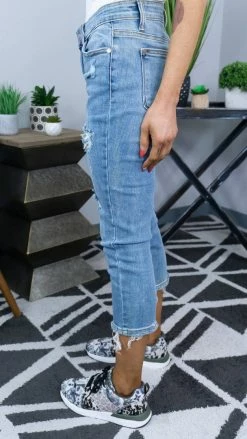 BOTTOMS Judy Blue 82272 Capri Jeans