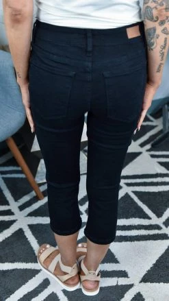 Judy Blue 88239 Capri Jeans BOTTOMS