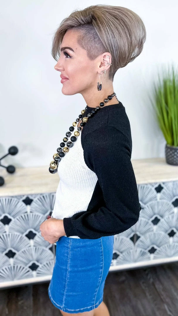 The ZigZag Stripe TOPS & TUNICS Known To Flaunt Sweater