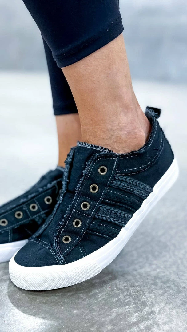 LA Shoe King Leslie Sneakers SHOES