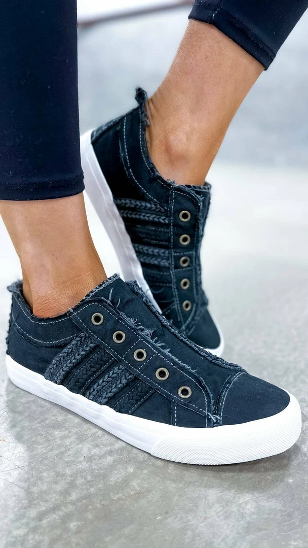 LA Shoe King Leslie Sneakers SHOES