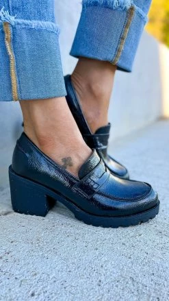 Chinese Laundry SHOES Liberty Loafers