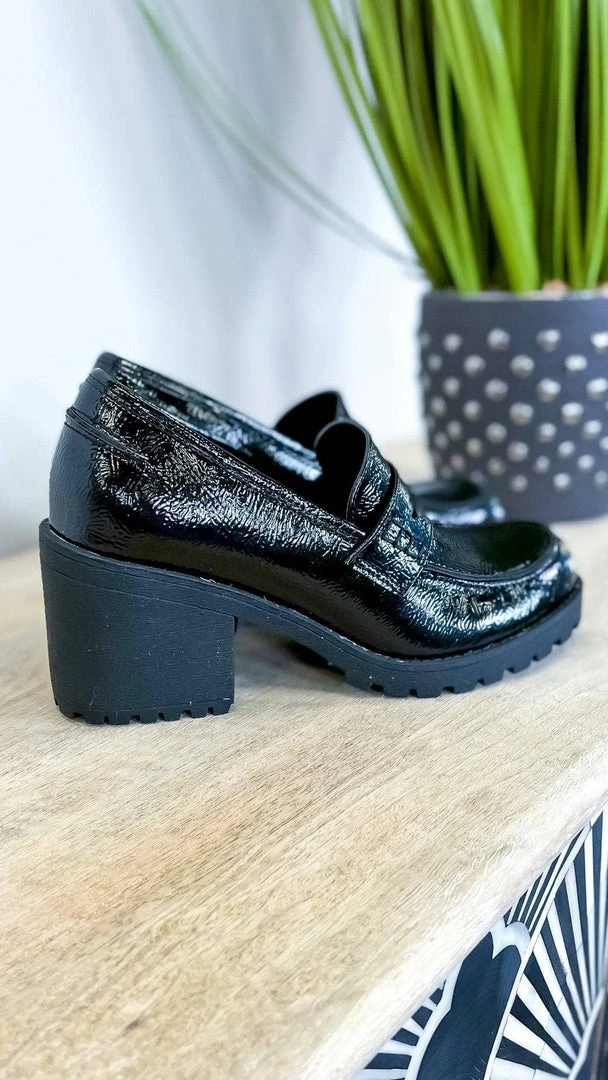 Chinese Laundry SHOES Liberty Loafers