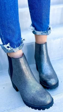 Chinese Laundry Lisbon Booties SHOES