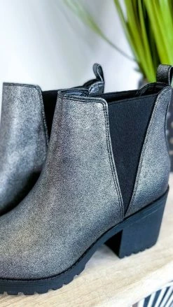 Chinese Laundry Lisbon Booties SHOES