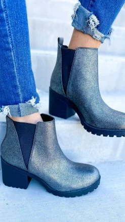 Chinese Laundry Lisbon Booties SHOES