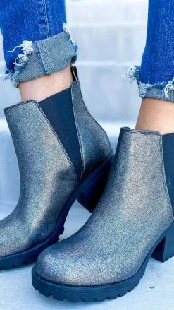 Chinese Laundry Lisbon Booties SHOES