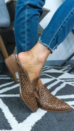 Chinese Laundry Mayflower Mules SHOES