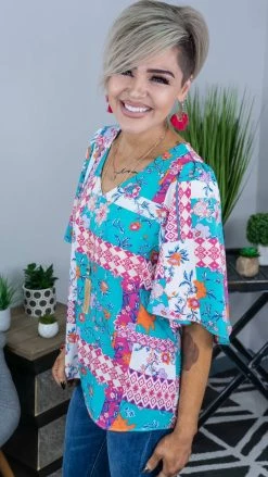 Emily Wonder My Kinda Love Top TOPS & TUNICS