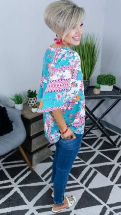 Emily Wonder My Kinda Love Top TOPS & TUNICS