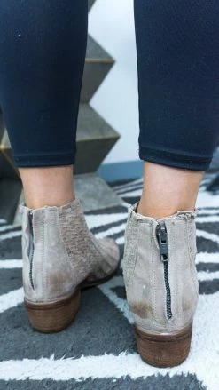 Volatile SHOES Nash Booties