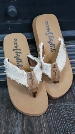 Very G SHOES Natural Encore Flip Flops