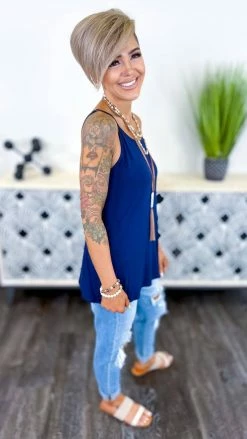 The ZigZag Stripe TOPS & TUNICS Navy Basic Spaghetti Tank