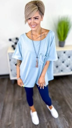 The ZigZag Stripe BOTTOMS Navy Cropped Elite Leggings