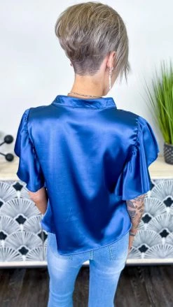 The ZigZag Stripe Navy Dallas Luxury Top [NO RETURNS]