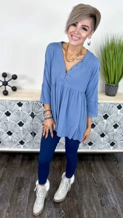 The ZigZag Stripe Navy Elite Leggings BOTTOMS