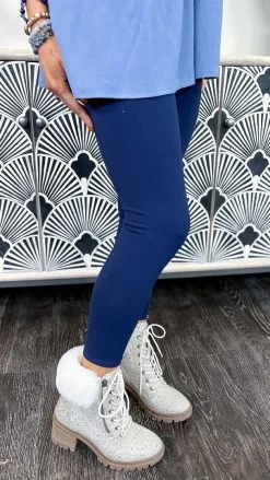 The ZigZag Stripe Navy Elite Leggings BOTTOMS