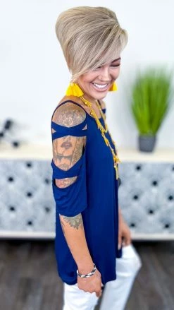 The ZigZag Stripe Navy Hardly Subtle Top [NO RETURNS] TOPS & TUNICS