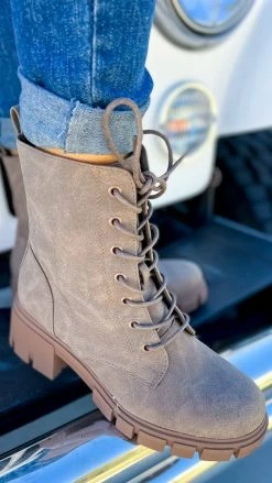 Chinese Laundry New District Boots SHOES