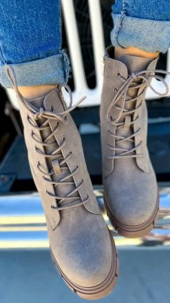 Chinese Laundry New District Boots SHOES