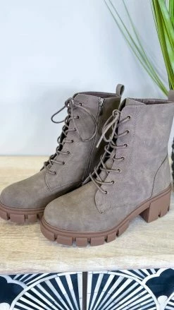 Chinese Laundry New District Boots SHOES