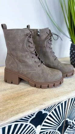 Chinese Laundry New District Boots SHOES