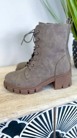 Chinese Laundry New District Boots SHOES