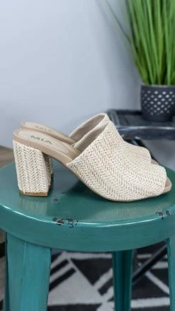 MIA SHOES Noirel Heels