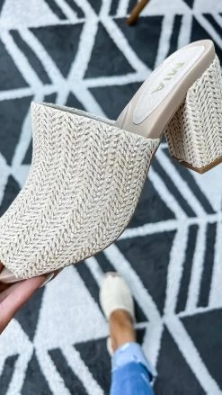 MIA SHOES Noirel Heels