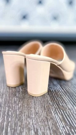 Chinese Laundry Nude Get On Cloud Heels SHOES