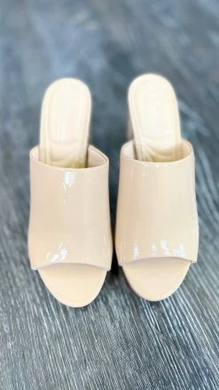 Chinese Laundry Nude Get On Cloud Heels SHOES