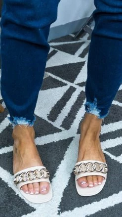 Chinese Laundry SHOES Nude Gisselle Sandals