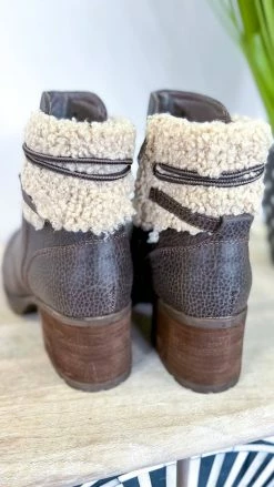 Very G Olivia 2 Boots SHOES