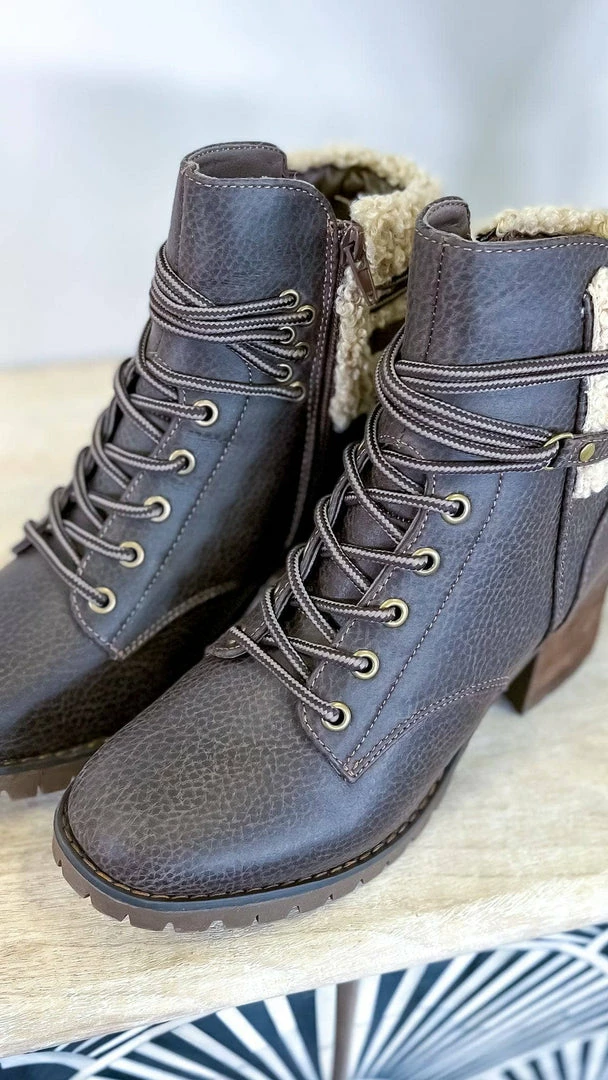 Very G Olivia 2 Boots SHOES