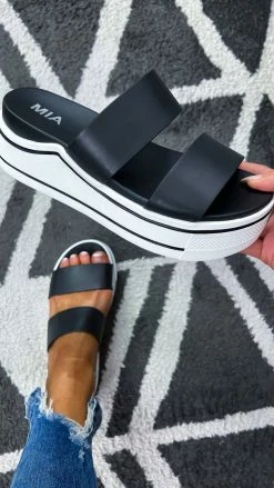 MIA Ozzie Platform Sandals SHOES