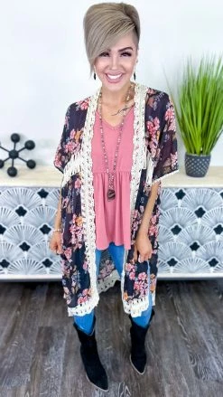 Easel OUTERWEAR Pack Your Suitcase Cardigan