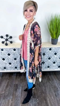 Easel OUTERWEAR Pack Your Suitcase Cardigan