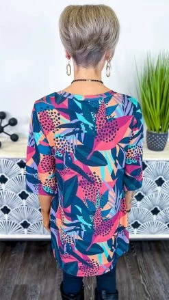 The ZigZag Stripe Paradise On Earth Top TOPS & TUNICS