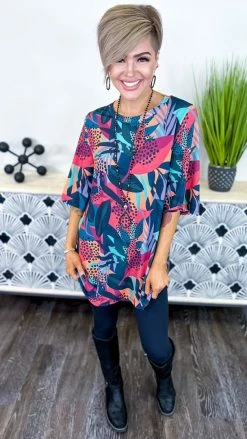 The ZigZag Stripe Paradise On Earth Top TOPS & TUNICS